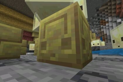 Download Minecraft Bedrock 26.30 APK for Android: Explore Sulfur Caves and Sulfur Cubes